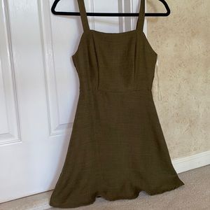 Altard state green dress. Brand new with tags. Back cut out, short length.